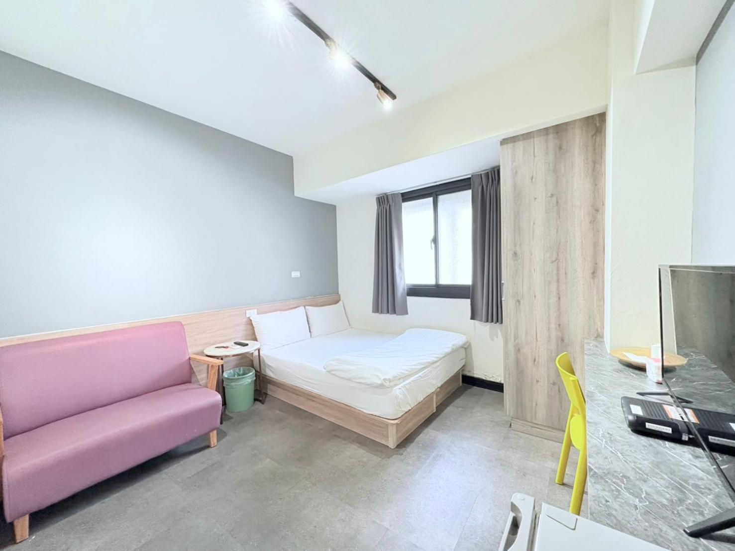 Fengjia Gift Box Homestay Тайчжун Екстер'єр фото
